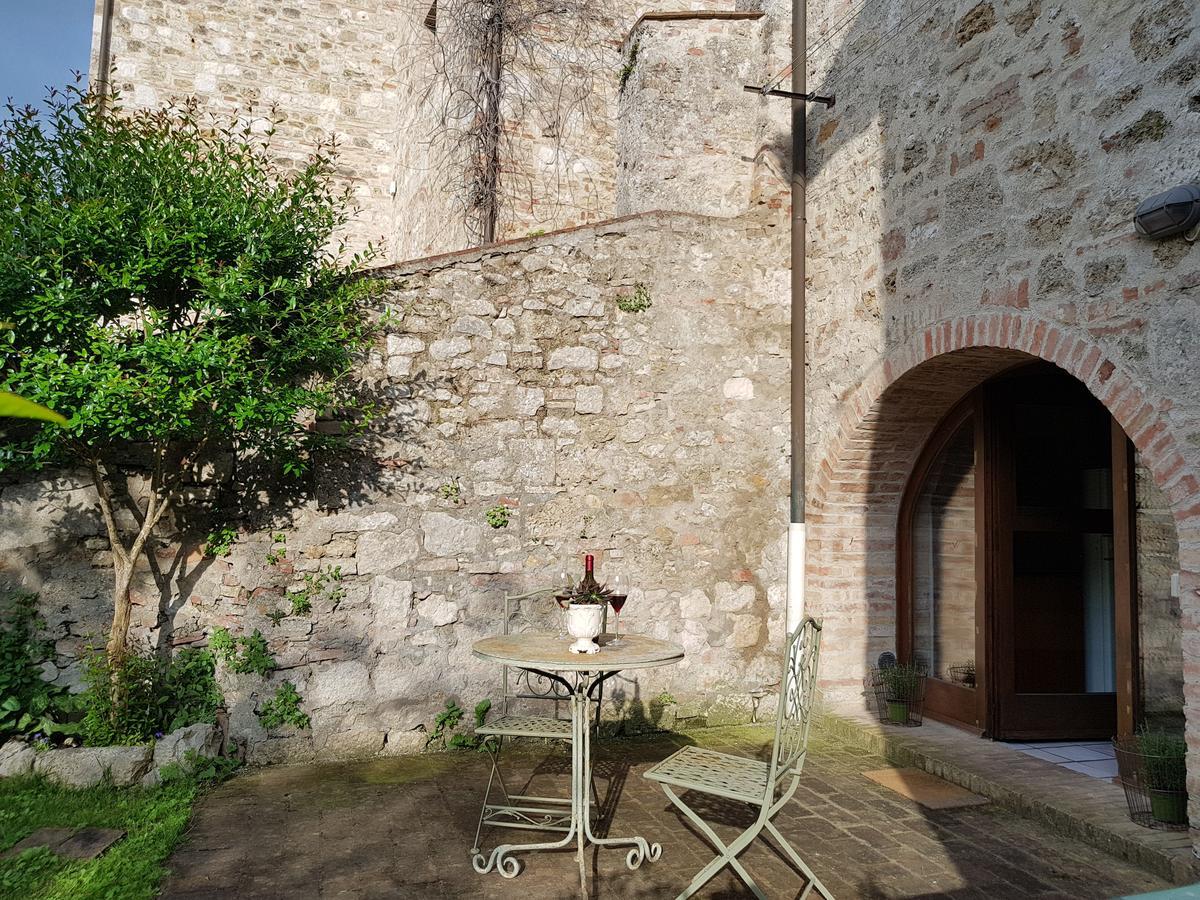 Guest House Il Giardino Colle Val D'Elsa Exterior foto